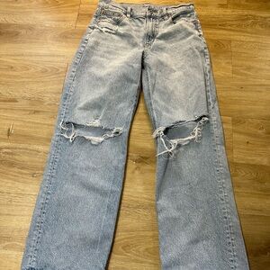 American Eagle Womens Baggy Skater Jeans Light Wash Distressed Size 2